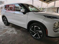 ميتسوبيشي اوتلاندر